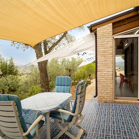 Mike's Dinghy House By Interhome