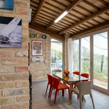 Mike's Dinghy House By Interhome