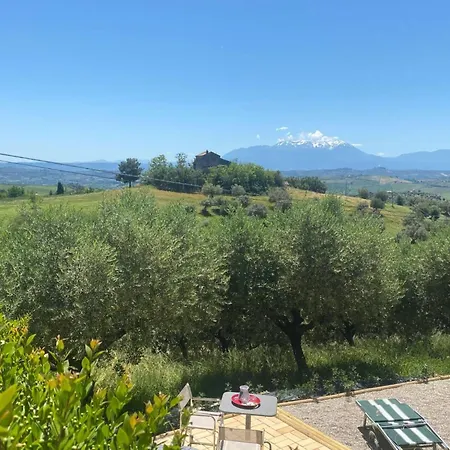 Villa Mike's Dinghy House By Interhome