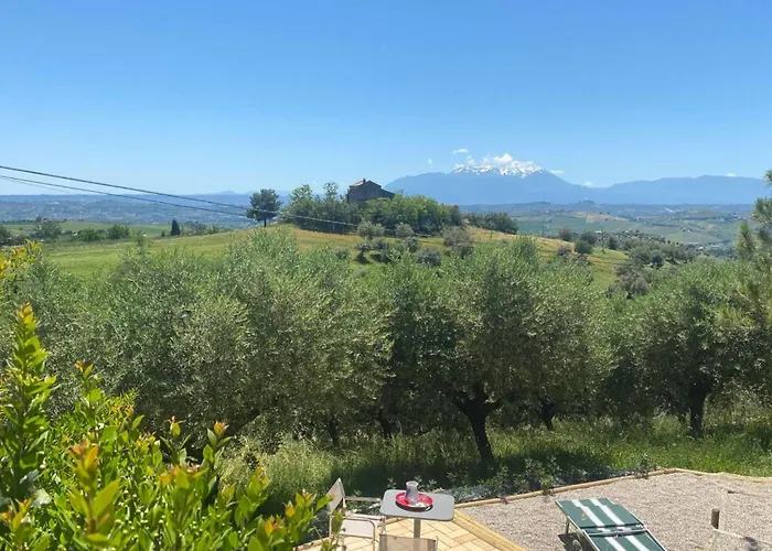 Holiday home Mike's Dinghy House By Interhome